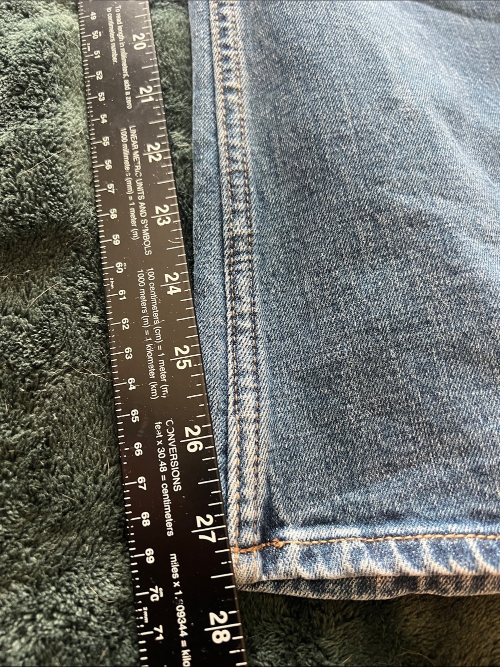 Old Navy petite high rise barrel leg Jeans - Picture 7 of 16